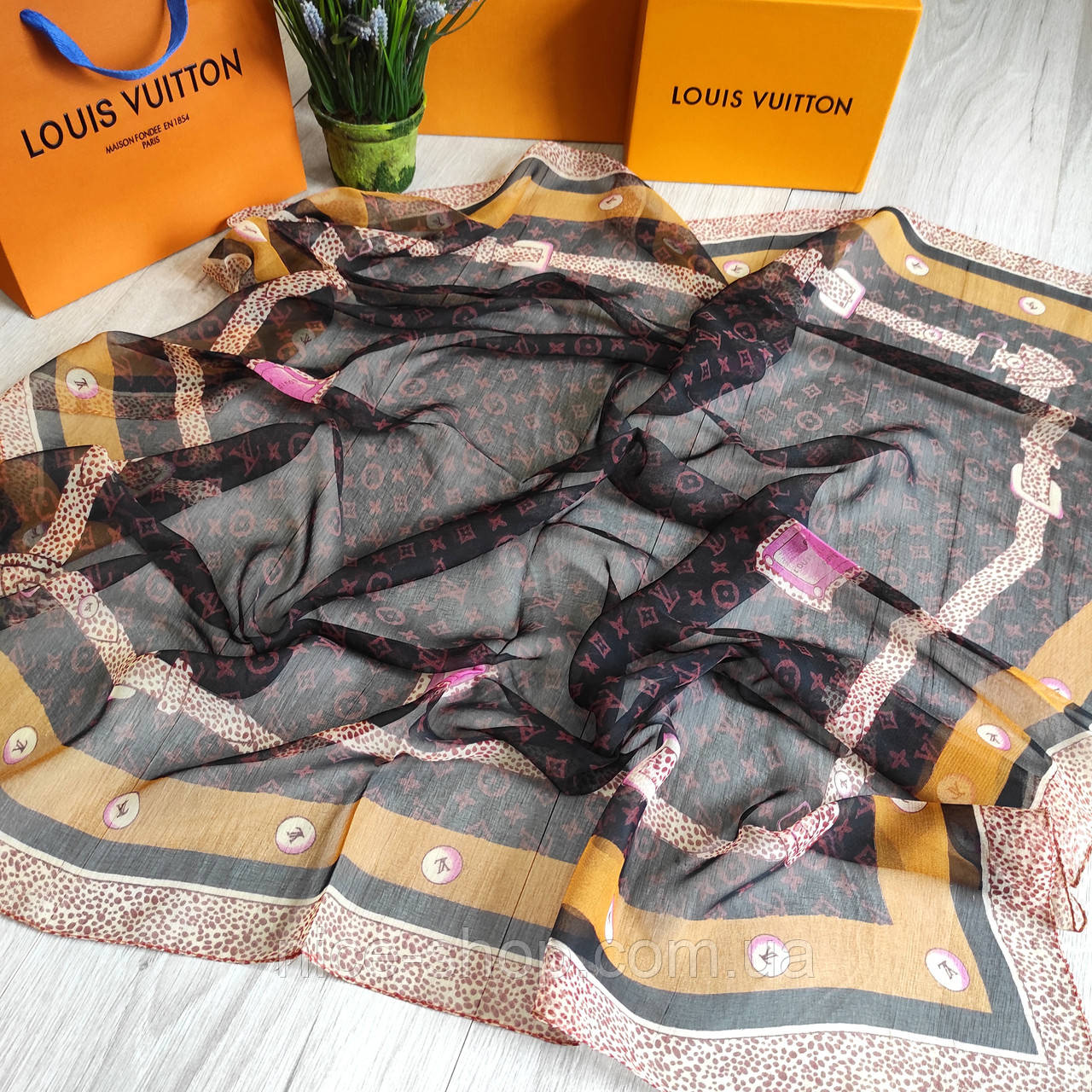 Тонка хустка Louis Vuitton