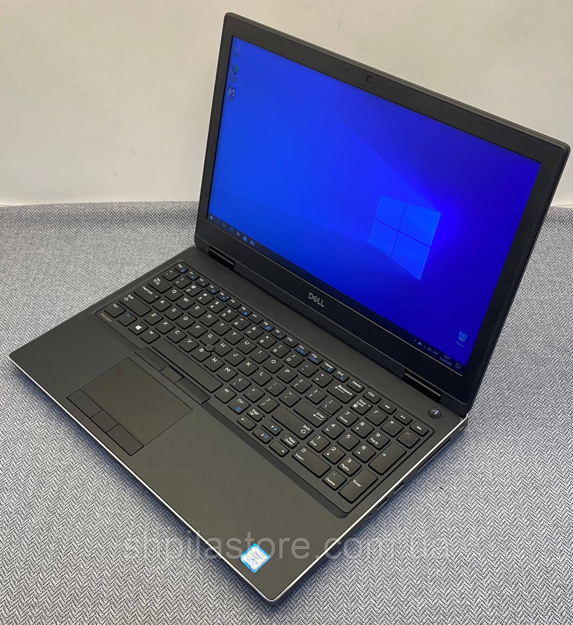 Ноутбук Dell Precision 7530 15,6/FHD/i5-8300H/16 Gb DDR4/256 Gb SSD