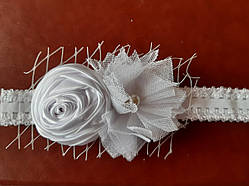 Дитяча біла пов'язка - розмір універсальний (на резинці), декор 8см