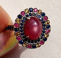 Кольцо с натуральным необлагороженным 6-лучевым звездчатым рубином и сапфирами Сонгеа Размер 17