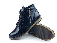 Жіноче взуття черевики з натуральної лакованої шкіри для дівчат на байку розмір 36