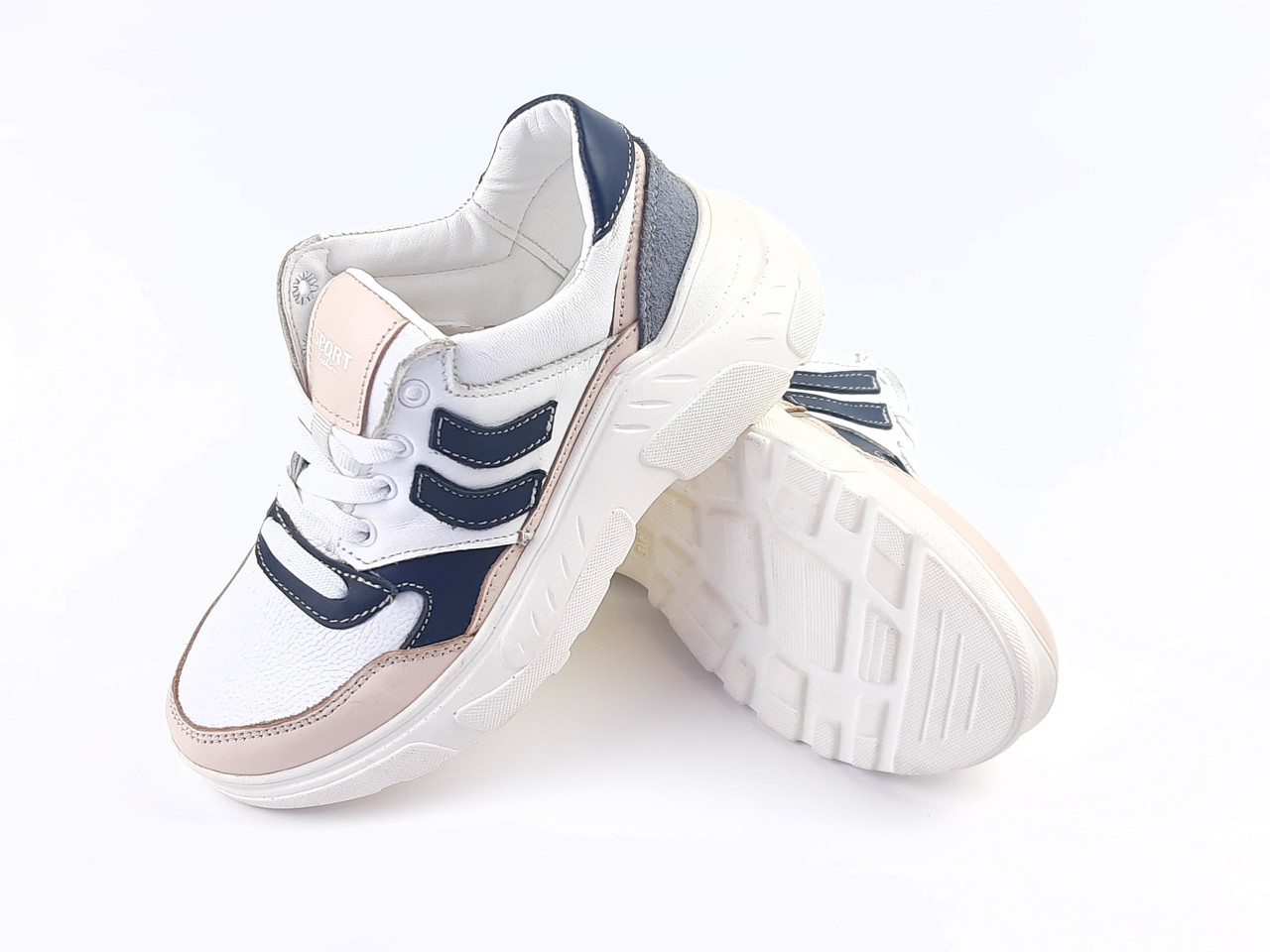 Жіноче взуття кросівки з натуральної  шкіри для дівчат  розмір  36 розпродаж