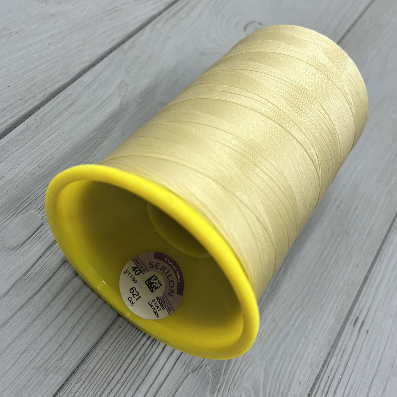 Нитка 40/3 Özen "SERİLON" Молоко