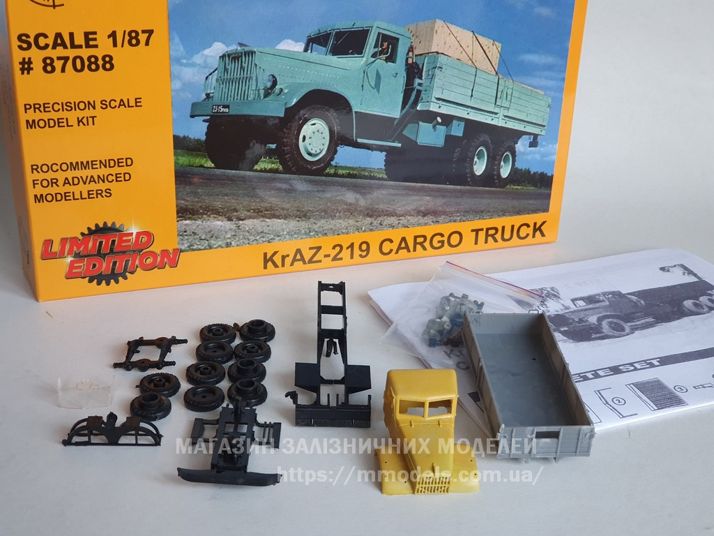 Збірна модель - бортового автомобіля КРАЗ-219, масштабу 1/87, H0, фото 1