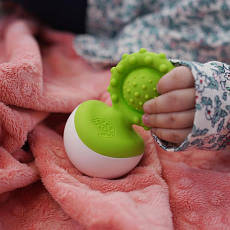 Прорізувач-неваляшка Fat Brain Toys dimpl wobl зелений (F2173ML), фото 4