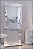 Гримерне дзеркало з лампами на колесах без рами, фото 4