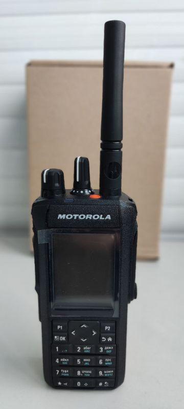 Motorola R7 FKP UHF Premium радиостанція портативна (org)