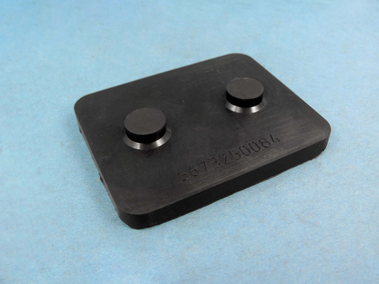 Прокладка ресори 6673250084 MB Sprinter