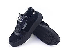 Стильні чорні кросівки жіночі шкіряні молодіжні весняні від виробника розмір 36 37 38 39 40 41