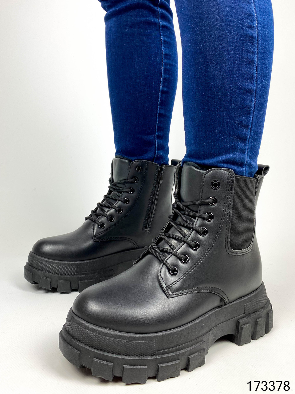 Женские зимние ботинки из эко кожи черные на меху - фото 7 - id-p1819386532