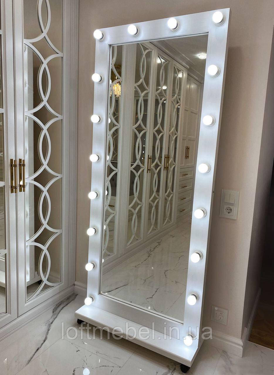 Гримерне дзеркало з лампами на колесах в білій рамі, фото 1