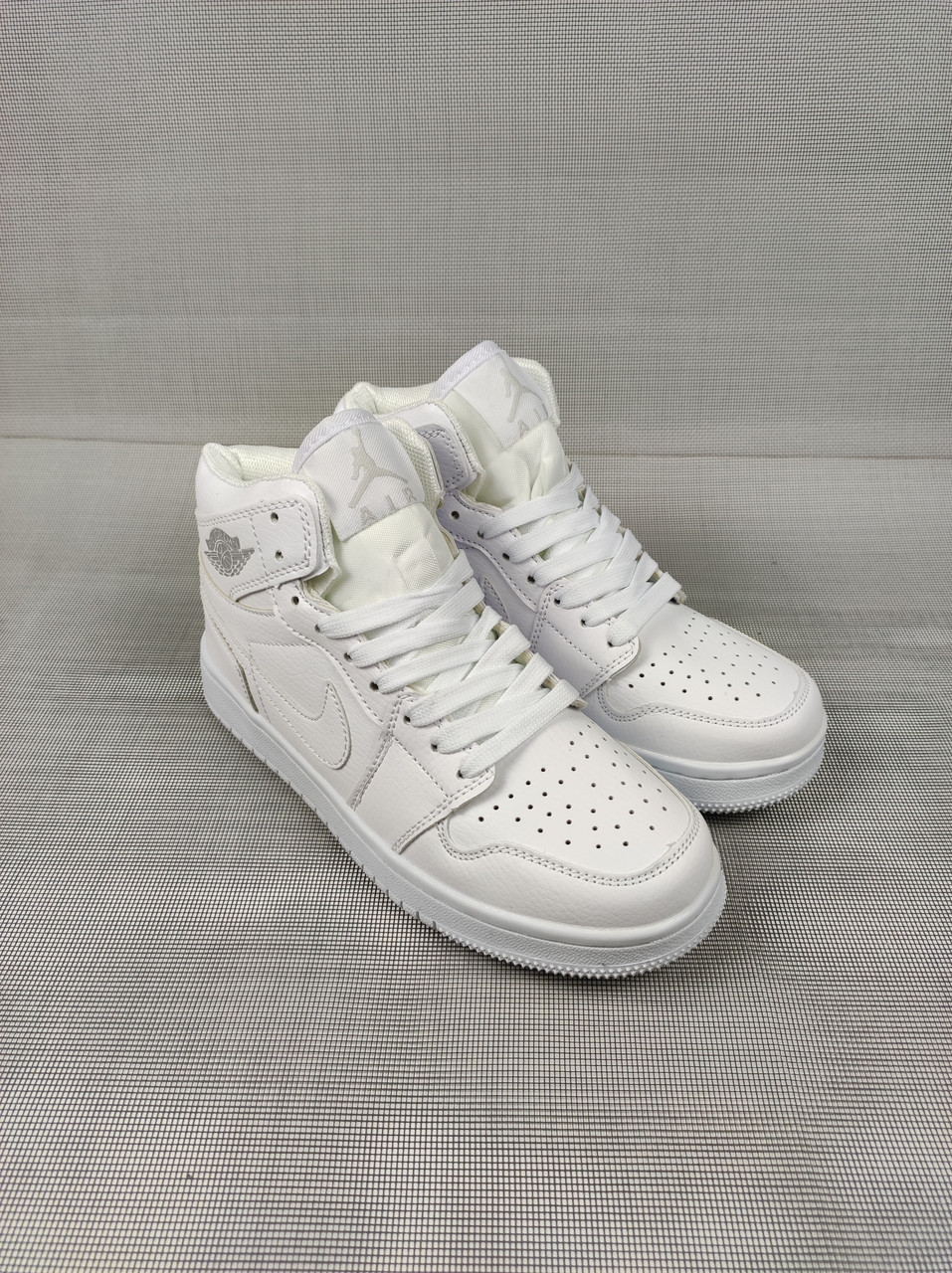 Womens air jordan 1 mid outlet