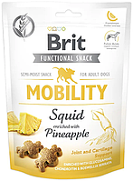 Лакомство для собак с кальмаром для поддержания суставов и хрящей Brit Functional Snack Mobility 150 г