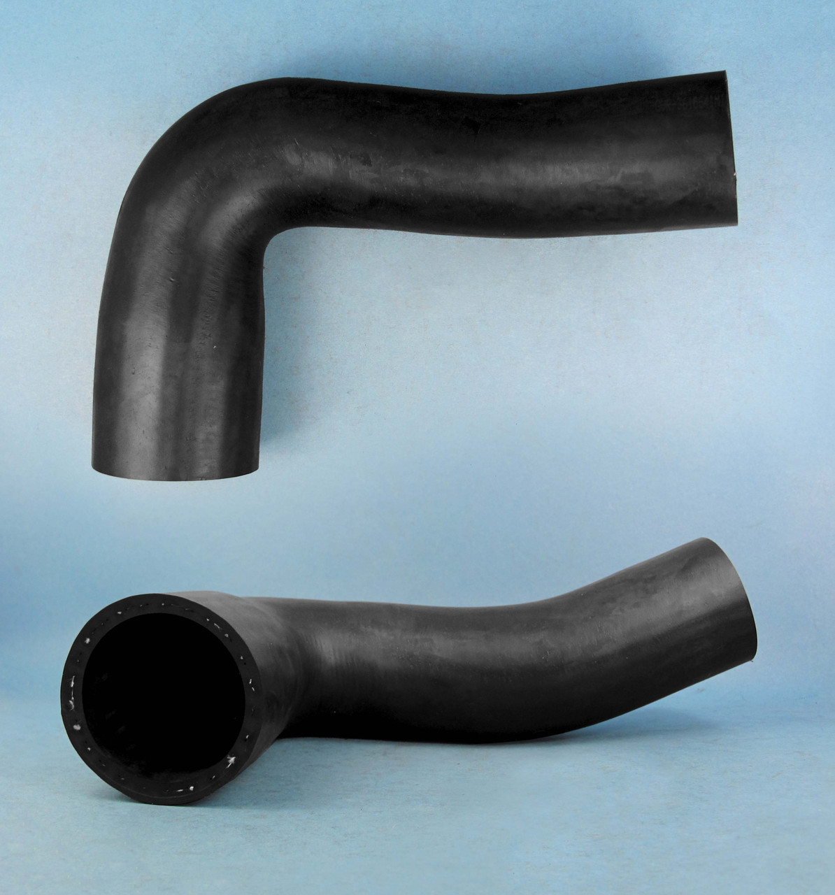 Шланг радіатора нижній - Massey Ferguson (3618641M1)