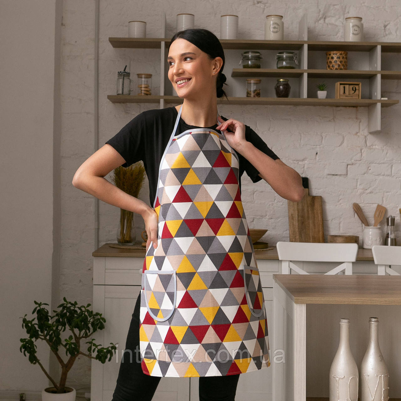 Фартух водовідштовхувальний "Трикутники бордо" (75х55 см.), фото 1