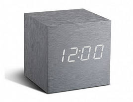 Годинник-будильник на акумуляторі «WOODEN CUBE» Gingko (Великобританія), алюміній