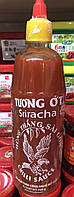 Соус шрірача гострий чилі Tuong Ot Sriracha Sauce 720 ml (В'єтнам)