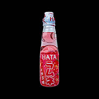 Напій Рамуне / Ramune Strawberry lemoniada 200ml Hatakosen виробник Японія