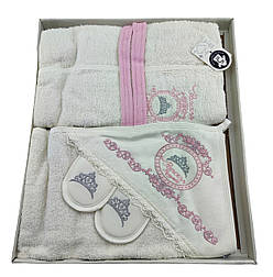 Подарунковий набір лазневий халат для купання подарунок для новонародженого до 2 років біле (ХДН96)