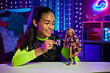 Лялька Монстер Хай Клодін Вульф Monster High Clawdeen Wolf Doll G3 з аксесуарами та собачкою HHK52 Mattel Оригінал, фото 5