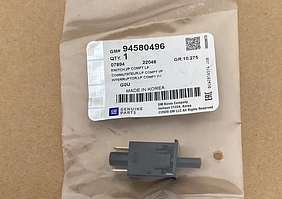 Концевик (вимикач кнопковий бардачка) Ланос, Нексія, Леганза GM 94580496