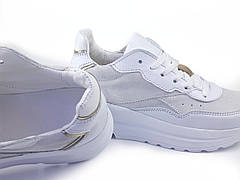 Стильні жіночі замшеві білі кросівки натуральні взуття жіноче від виробника 35 36 37 38 39 40 41, фото 3
