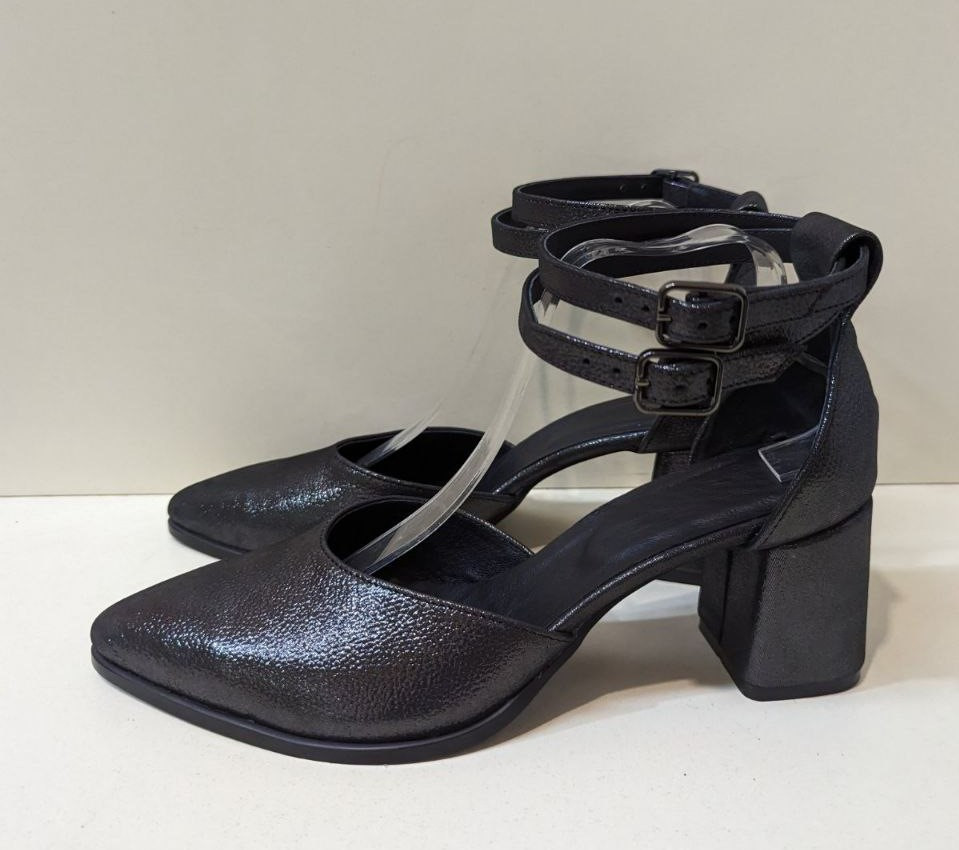 STTOPA Розміри 36-44. Босоніжки великих розмірів шкіряні. Каблук 6,5 см. 155-3644-65-1 Чорний сатин, фото 1