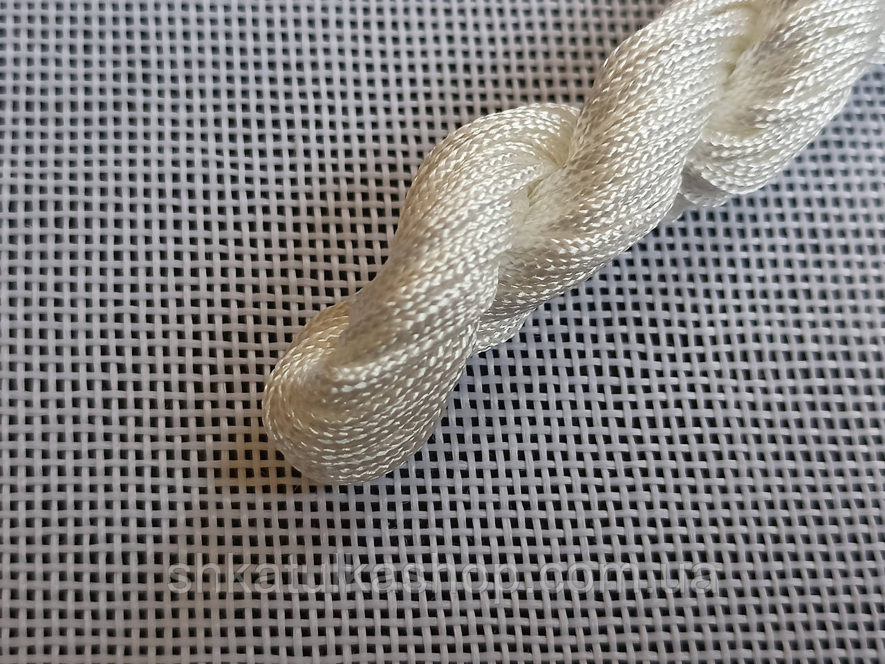 Шнур нейлоновий, капроновий (шамбала) 1.5мм колір - білий, фото 1