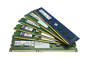 Оперативна пам'ять б/в DDR3 2GB 1600MHz PC3-12800 Kingston Гарантія!