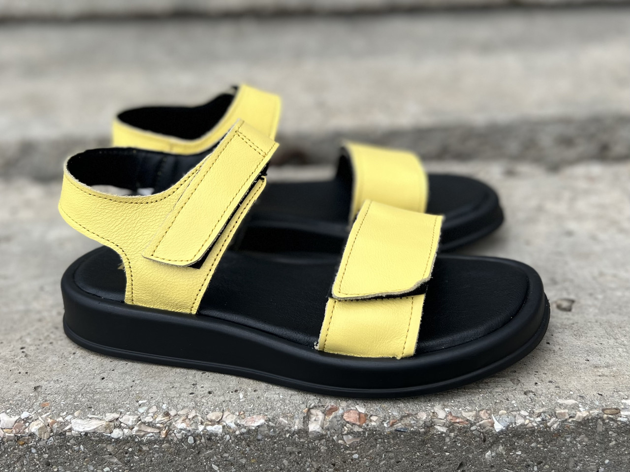 Дитячі жіночі босоніжки А-1