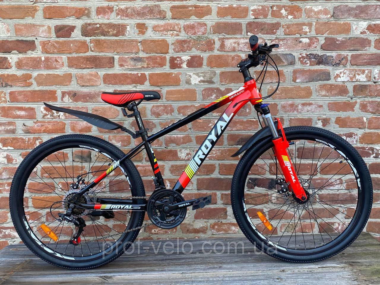 Велосипед Royal 27,5-2023 Drive чорно-червоний