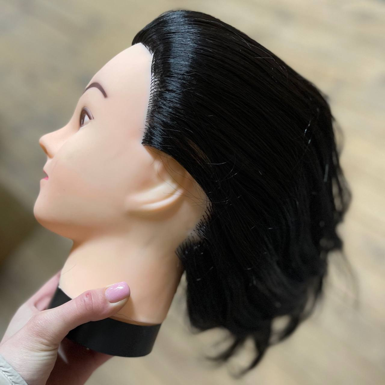 Навчальна голова манекен для плетіння волосся чорна, 45 см (штучне волосся)