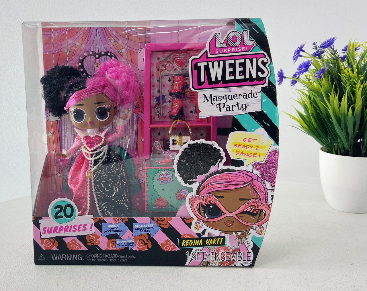 Лялька L.O.L Серії Tweens Masquerade Party Регіна Хартт 584124 L.O.LSurprise