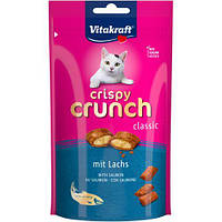 Лакомство для кошек Vitakraft Crispy Crunch подушечки 60 г (лосось)