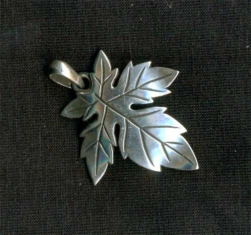 Кулон Аркуш Винограду великий