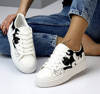 Кросівки жіночі 8 пар у ящику білого кольору 36-41