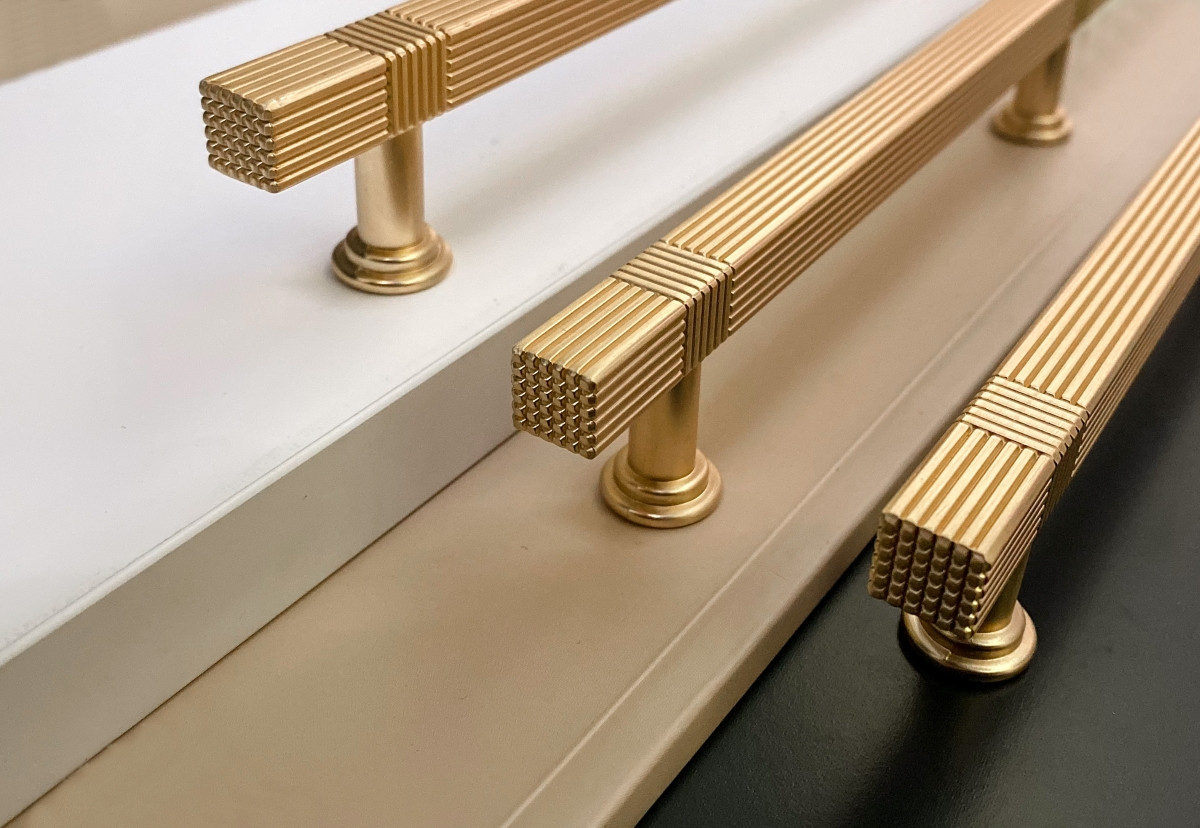 Меблеві ручки Parallel сучасна класика RT-9688-GM матове золото