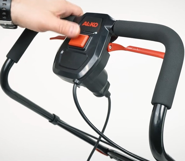 Газонокосилка Al-Ko 32.2 E Comfort (113851)) ручка Газонокосилки Al-Ko 32.2 E Comfort (113851))