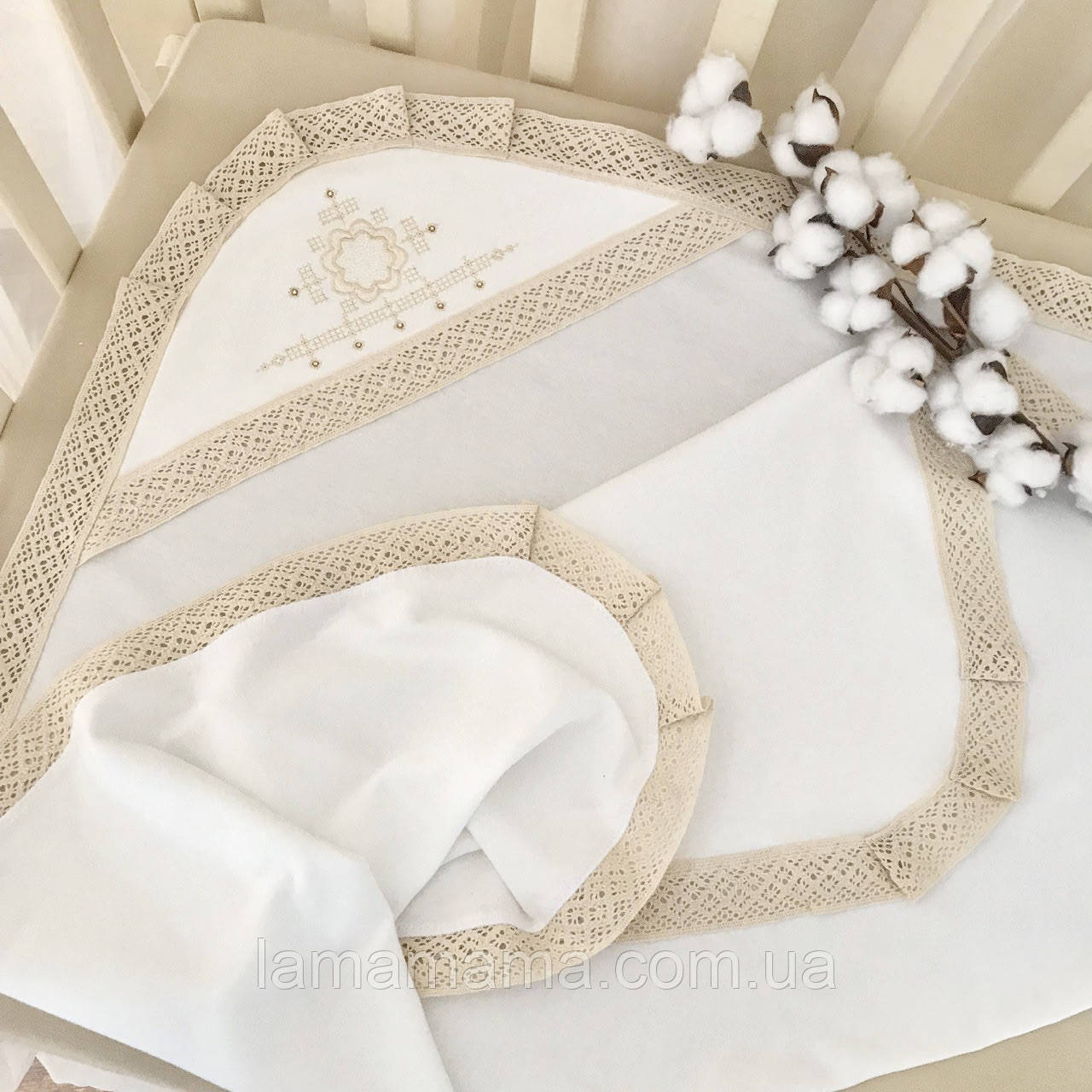 Крижма трикотажна для хрещення "Вишукана" Інтерлок Молочний 90х90 см Betis, фото 1