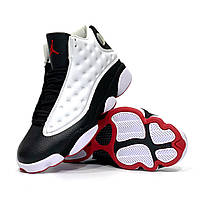 Відчуйте атлетичну міць у баскетбольних кросівках Nike Air Jordan 13