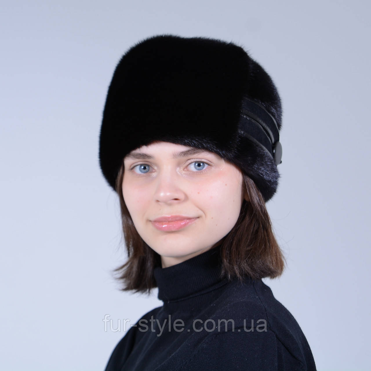 Жіноча норкова шапка з цільного натурального хутра "Козачка"