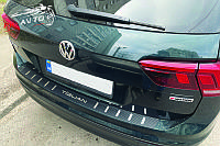 Накладка на задній бампер VW Tiguan II з 2016 р.в. нержавійка в карбоні