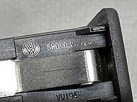 Розетка Usb, разъем 5M0035724 Volkswagen Passat B7 USA