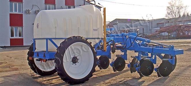 Підживлювач ПЖУ 5000-10 м (для міжрядного внесення 19 дискових робочих органів), фото 1