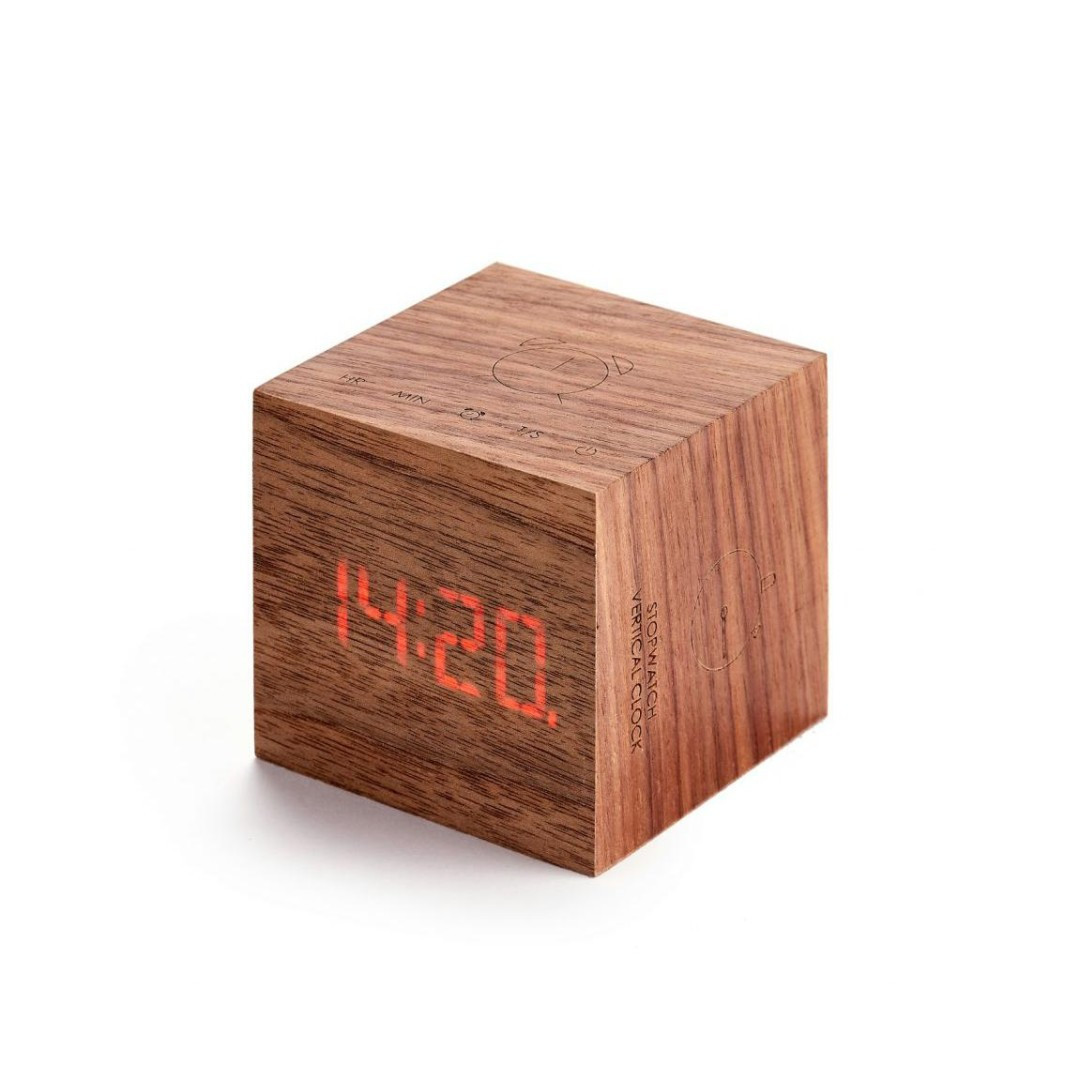 Годинник-будильник на акумуляторі Cube Gingko (Великобританія), дерево горіх