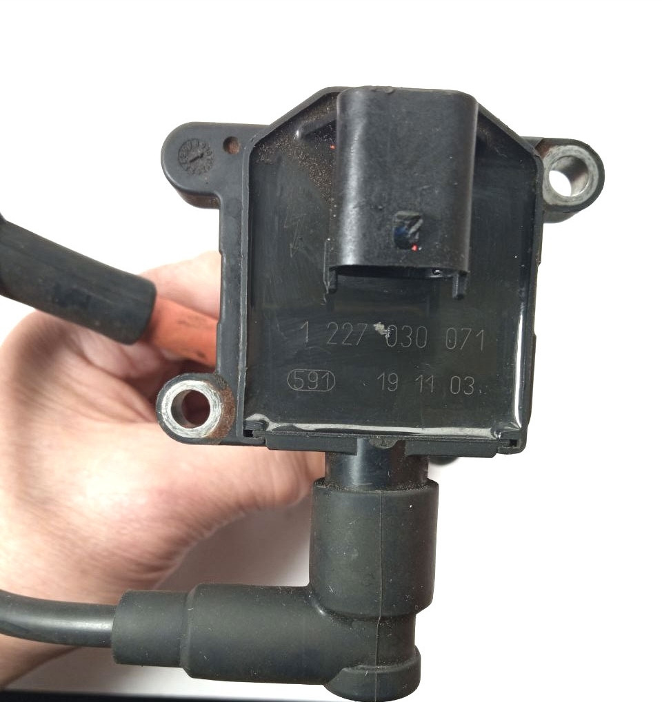 Котушка запалювання 1 227 030 071 bosch / 1227030071