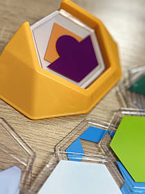 Настільна розвиваюча гра Кольорові фантазії 4FUN