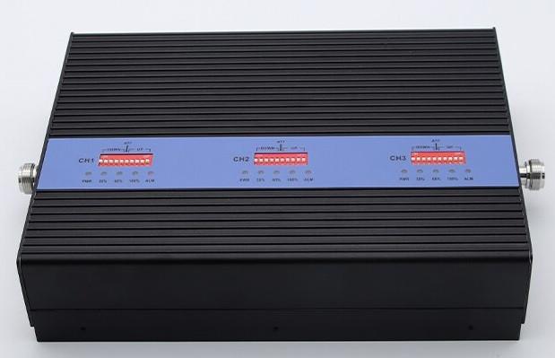 Репітер підсилювач мобільного зв'язку і інтернету Lintratek KW25A-GDW GSM 3G 4G LTE сигналу 900 1800 2100 МГц, фото 1