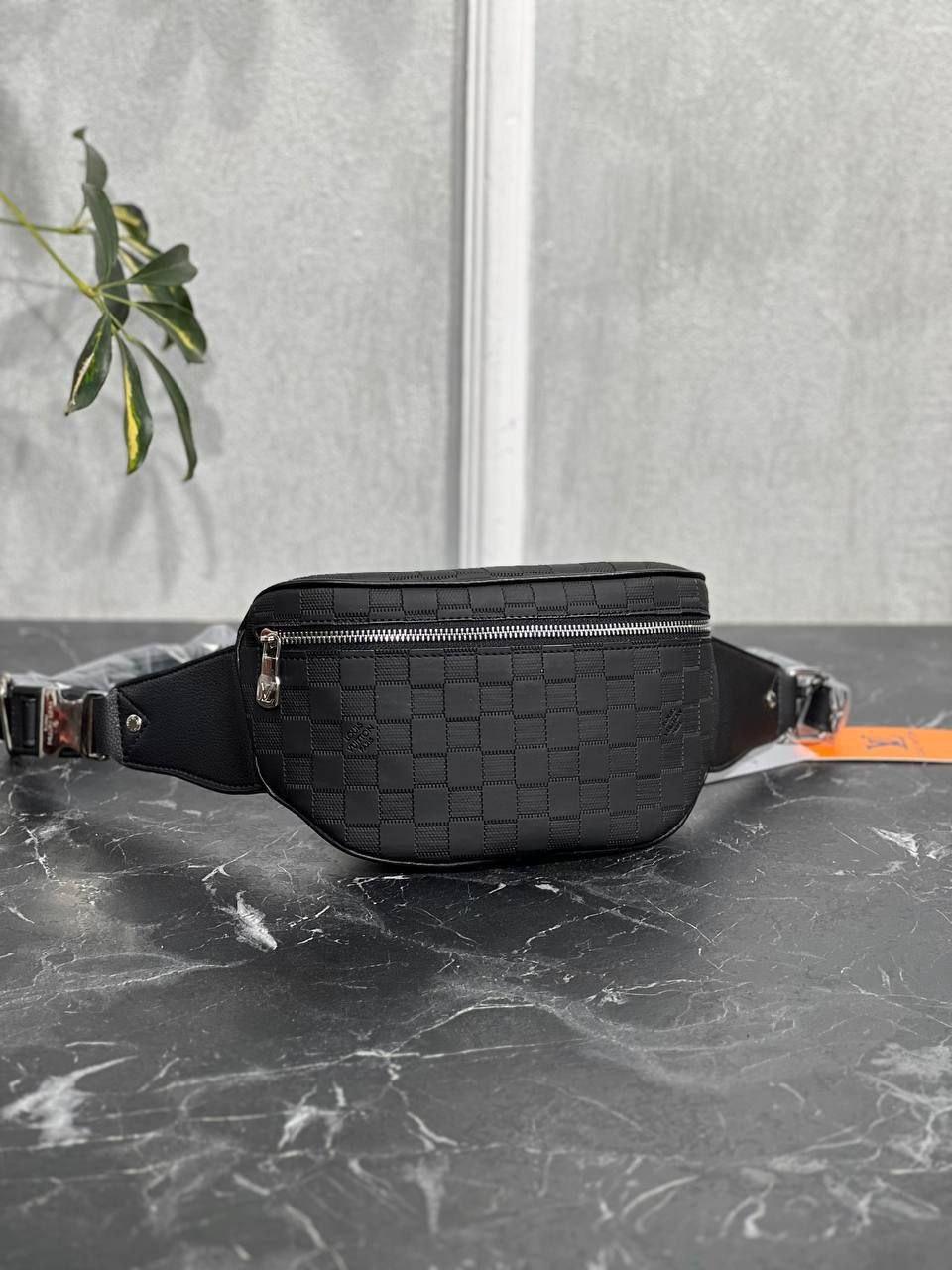 Бананка сумка чоловіча Louis Vuitton чорна