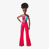 Лялька Барбі колекційна Темношкіра в костюмі Колор-блок Barbie Signature Looks Doll, Curly Black Hair Color Block Outfit #14 HJW81